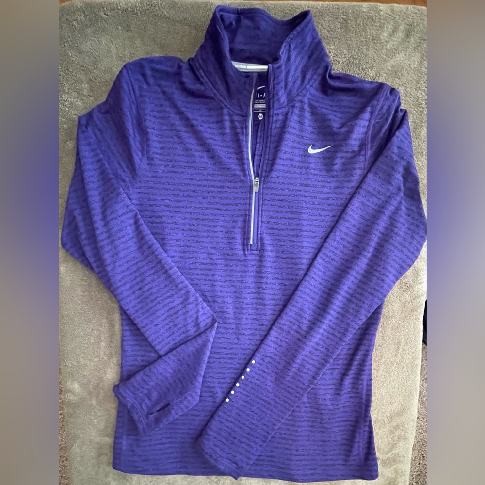 Nike 1/4 Zip Pullover Jacket Women Medium Purple Dri-FIT Long Sleeves Running